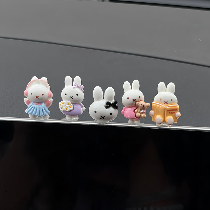 Kawaii Miffy Mini Figuur Auto  - Phone Accessories Doll recensie en prijs
