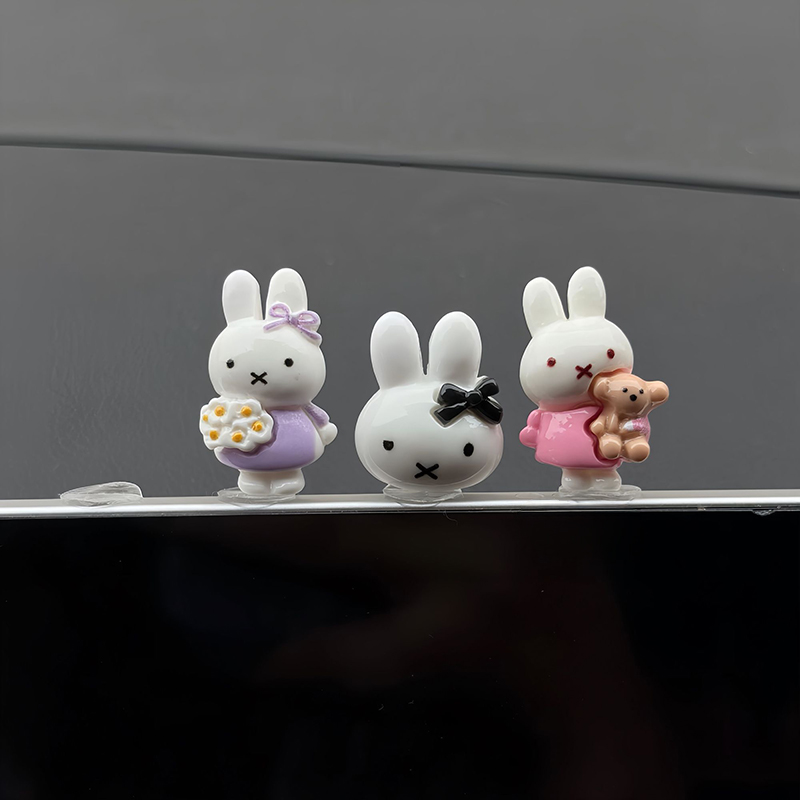 Kawaii Miffy Mini Figuur Auto  - Phone Accessories Doll recensie en prijs